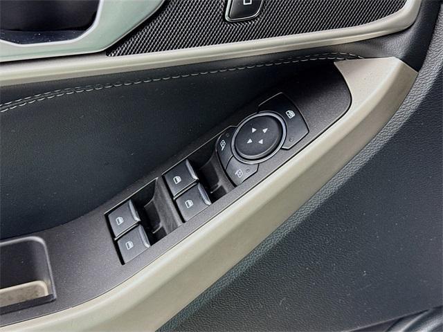 used 2023 Ford Explorer car