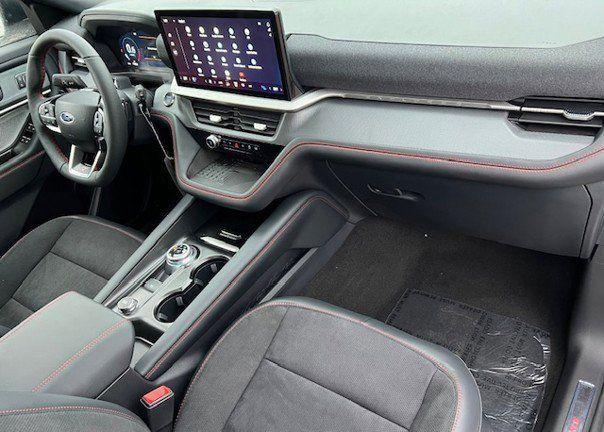 new 2025 Ford Explorer car, priced at $59,790