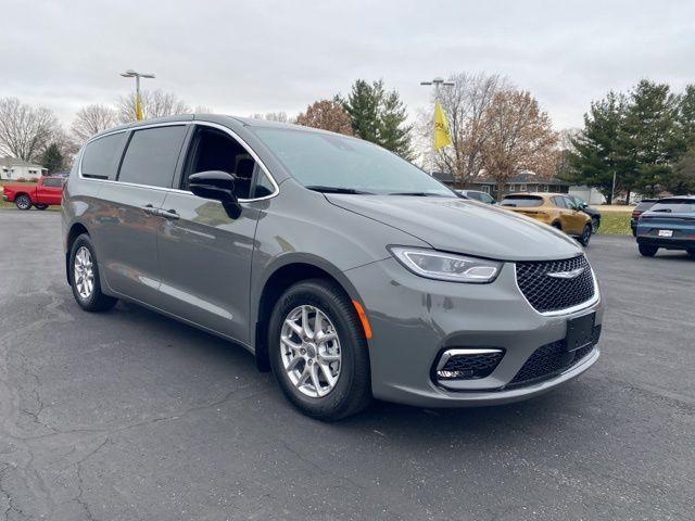 new 2025 Chrysler Pacifica car, priced at $38,794