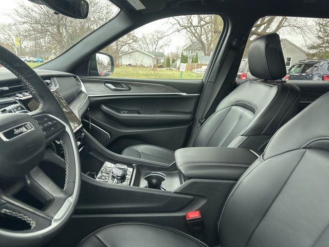 new 2024 Jeep Grand Cherokee L car, priced at $44,994