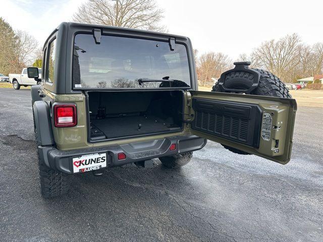 new 2025 Jeep Wrangler car, priced at $46,994