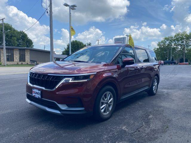 used 2024 Kia Carnival car, priced at $29,994