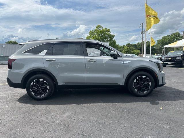 used 2024 Kia Sorento car, priced at $27,994