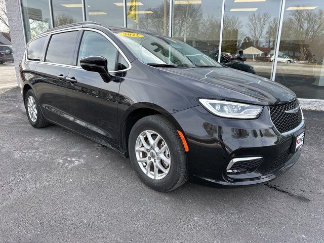 used 2022 Chrysler Pacifica car