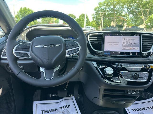 new 2025 Chrysler Pacifica car, priced at $42,494
