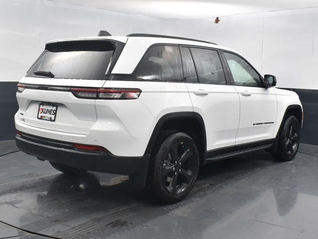 new 2025 Jeep Grand Cherokee car, priced at $40,594