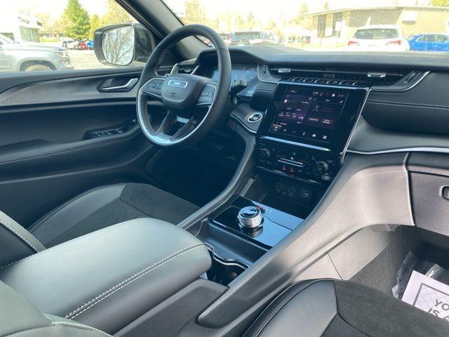 new 2025 Jeep Grand Cherokee L car, priced at $44,097