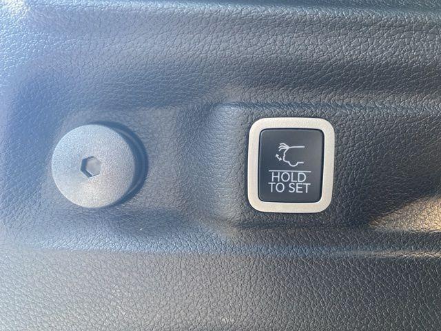 new 2025 Jeep Grand Cherokee L car, priced at $44,097