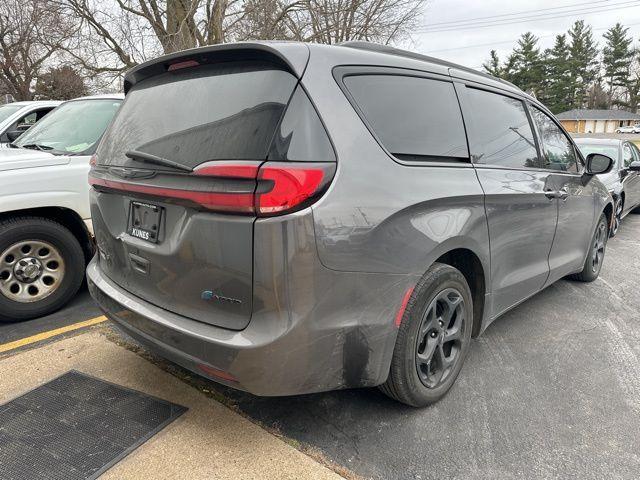 used 2021 Chrysler Pacifica Hybrid car, priced at $22,694