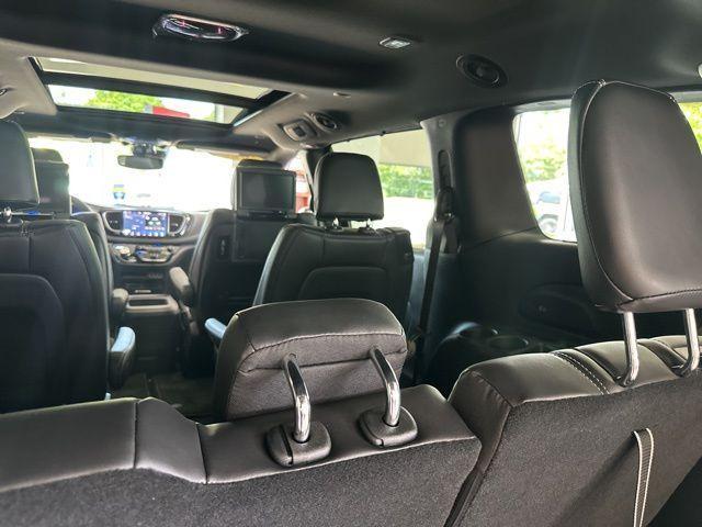 new 2025 Chrysler Pacifica car, priced at $45,794