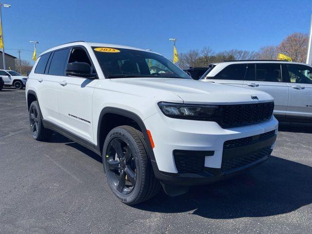 new 2025 Jeep Grand Cherokee L car, priced at $45,594