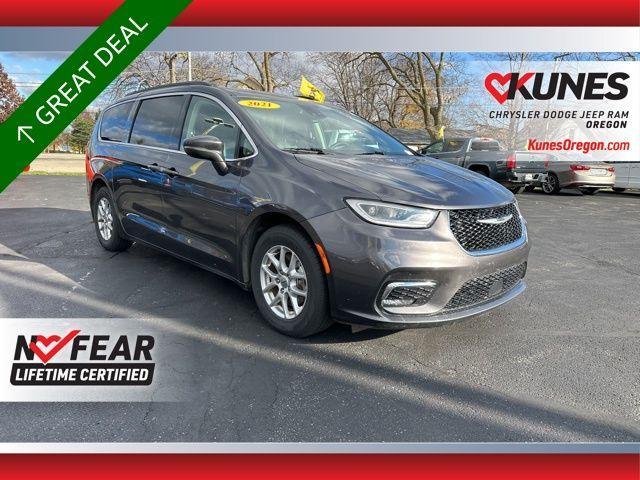 used 2022 Chrysler Pacifica car, priced at $17,994