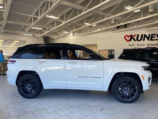 new 2025 Jeep Grand Cherokee car, priced at $71,325