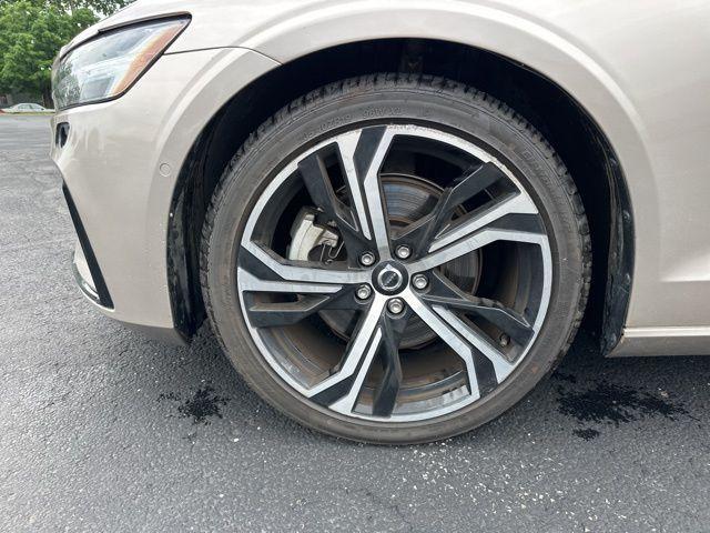 used 2024 Volvo S60 car, priced at $26,994