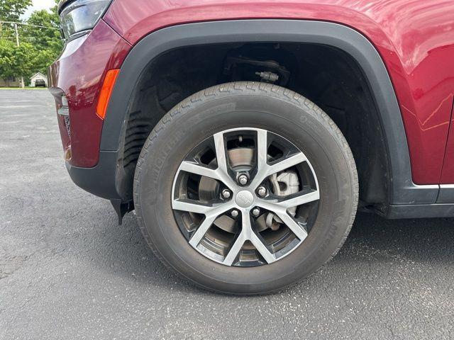 used 2024 Jeep Grand Cherokee car, priced at $34,694