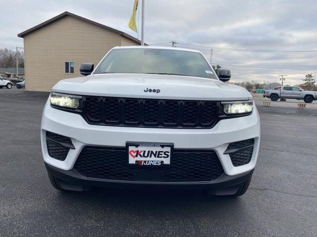 new 2025 Jeep Grand Cherokee car, priced at $37,399