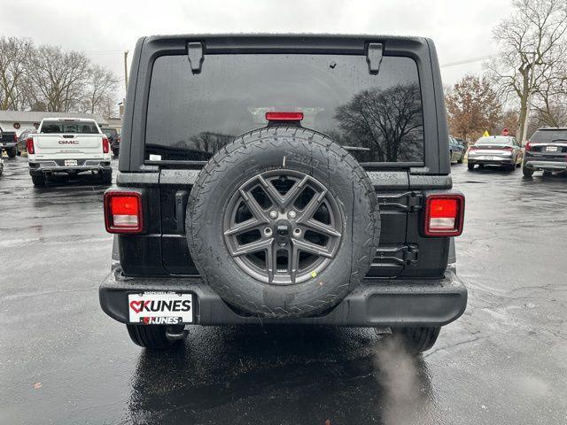 new 2025 Jeep Wrangler car, priced at $42,994