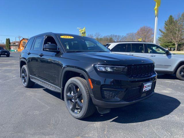 new 2025 Jeep Grand Cherokee car, priced at $45,294