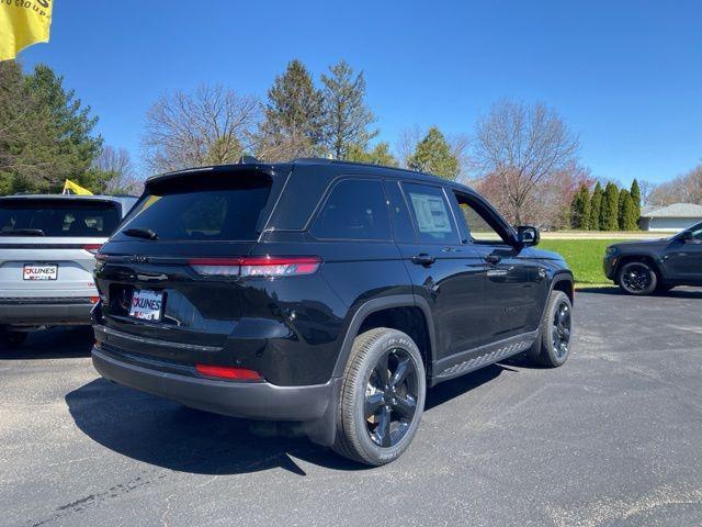 new 2025 Jeep Grand Cherokee car, priced at $45,294
