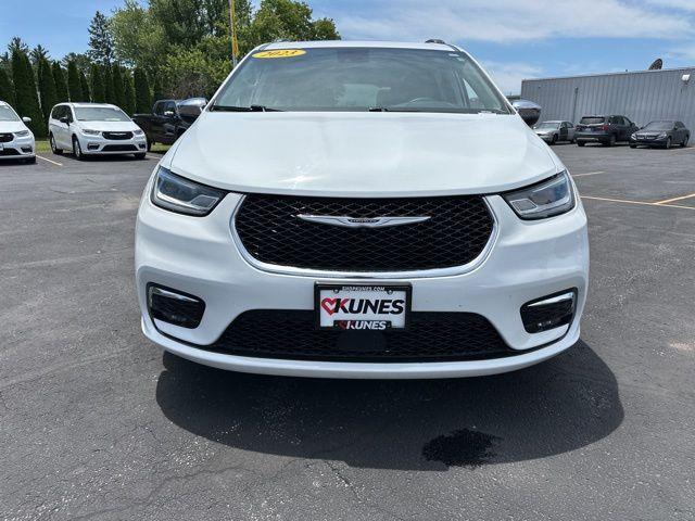 used 2023 Chrysler Pacifica car, priced at $26,794