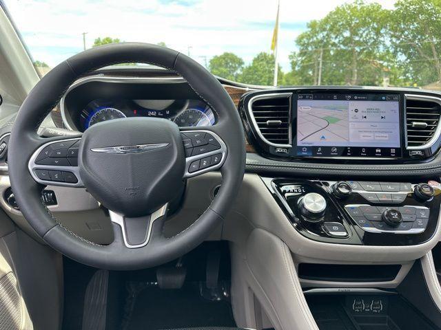 used 2023 Chrysler Pacifica car, priced at $26,794