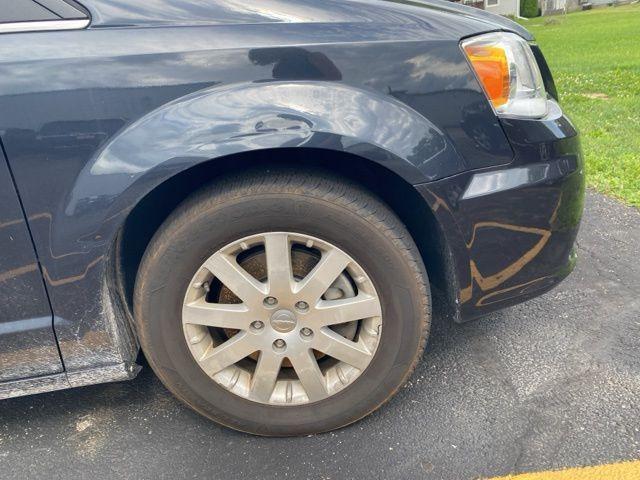 used 2014 Chrysler Town & Country car, priced at $5,994