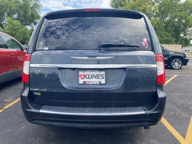 used 2014 Chrysler Town & Country car, priced at $5,994