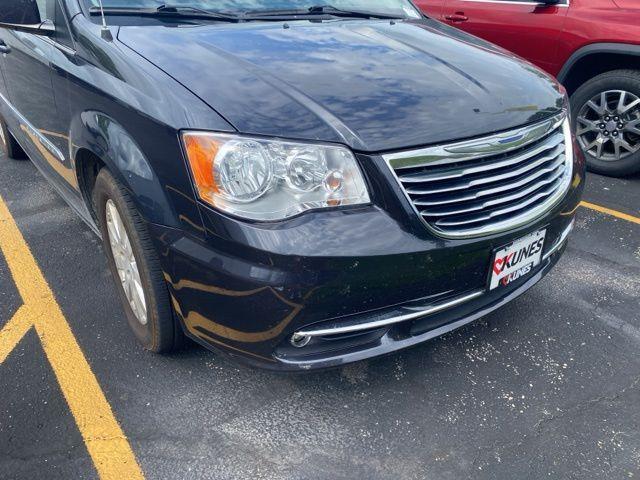 used 2014 Chrysler Town & Country car, priced at $5,994