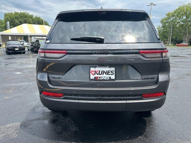 new 2025 Jeep Grand Cherokee car, priced at $43,994