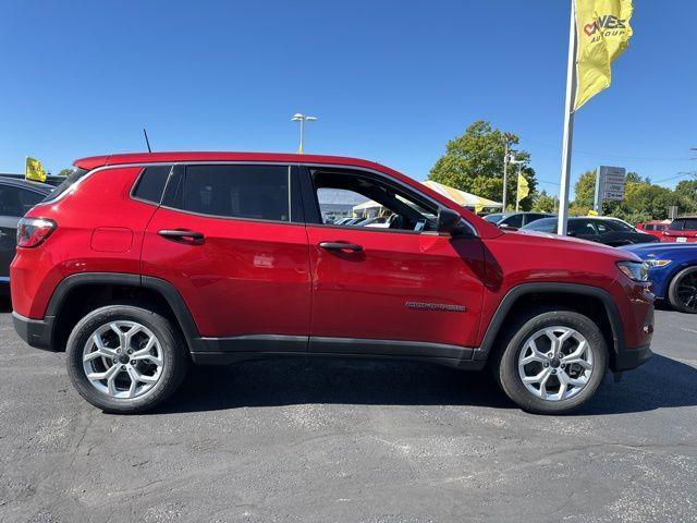 new 2025 Jeep Compass car, priced at $28,090