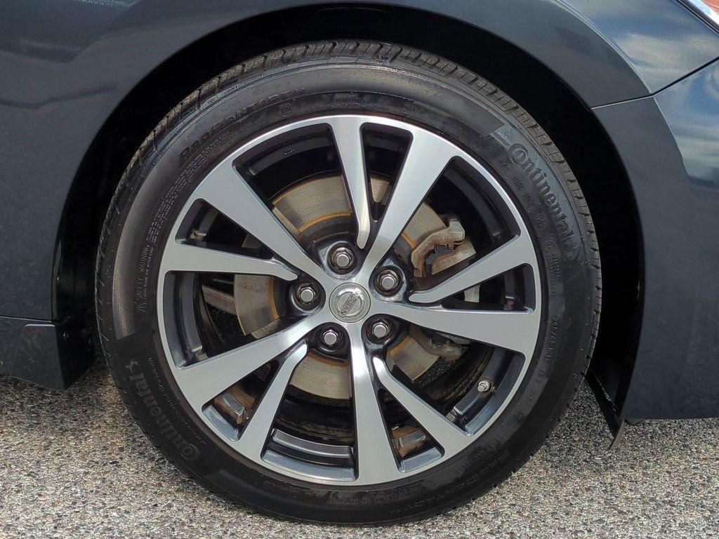 used 2016 Nissan Maxima car, priced at $17,491