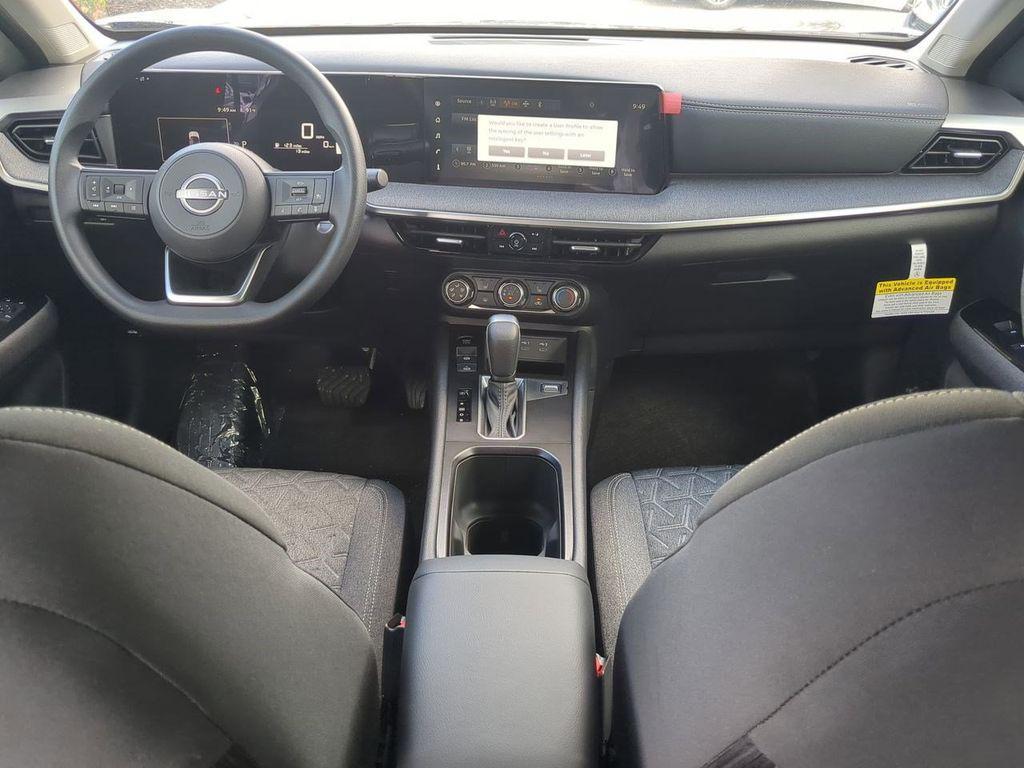 new 2025 Nissan Kicks car, priced at $24,646