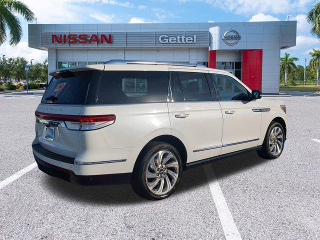 used 2022 Lincoln Navigator car, priced at $50,930