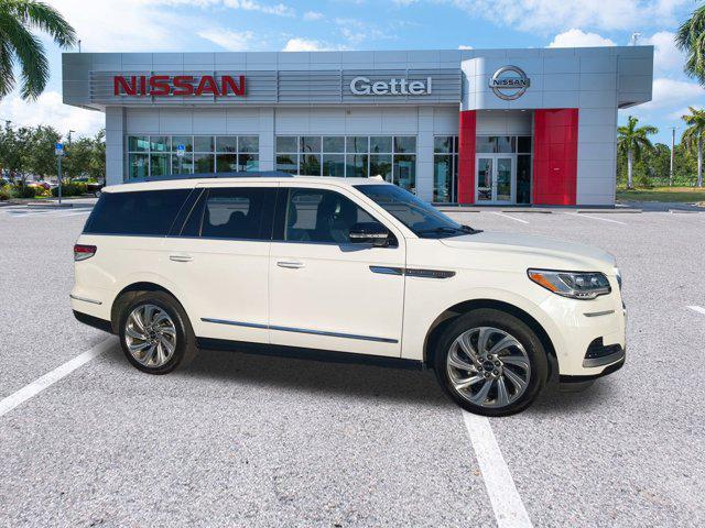 used 2022 Lincoln Navigator car, priced at $50,930