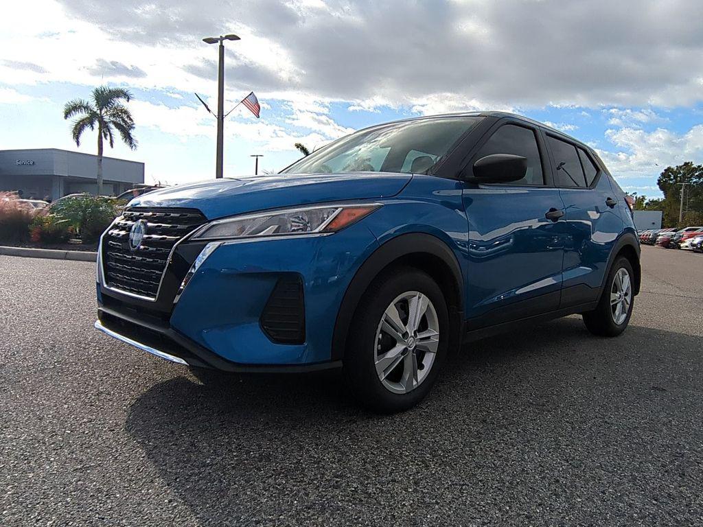 new 2025 Nissan Kicks car, priced at $22,118