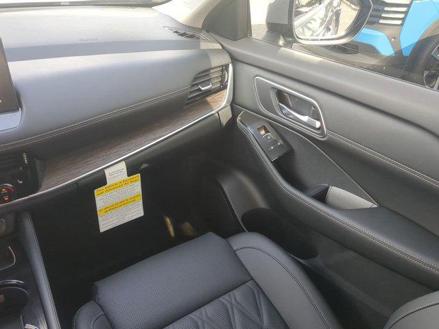 new 2025 Nissan Rogue car, priced at $39,627