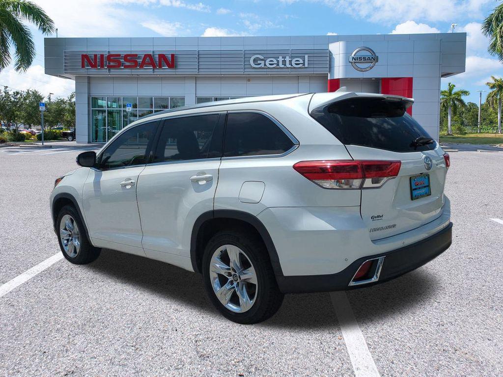 used 2019 Toyota Highlander car, priced at $21,739