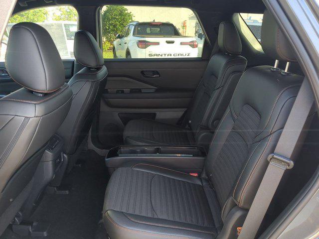 new 2025 Nissan Pathfinder car, priced at $42,319