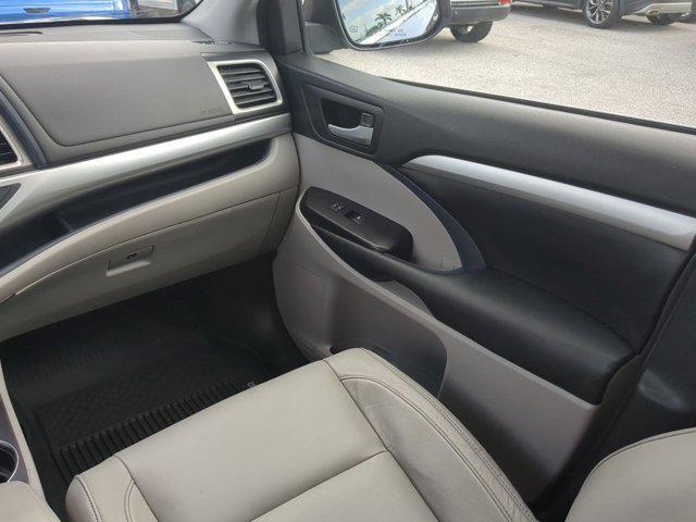 used 2017 Toyota Highlander car, priced at $21,691