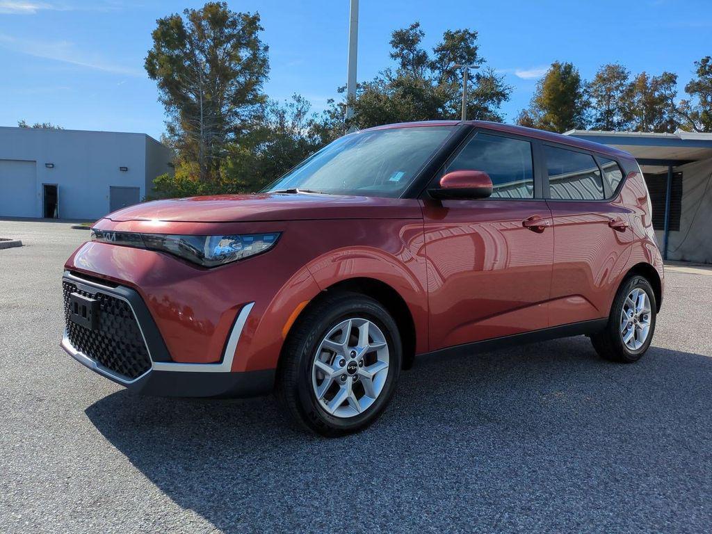 used 2024 Kia Soul car, priced at $16,991