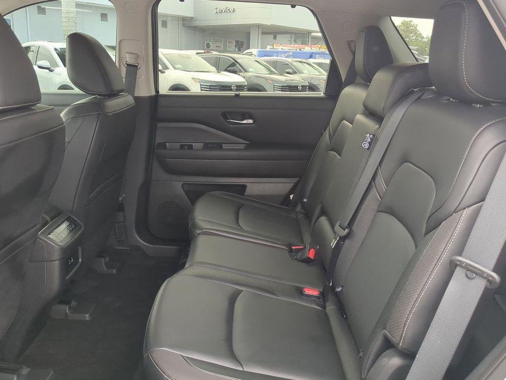 used 2022 Nissan Pathfinder car, priced at $25,591