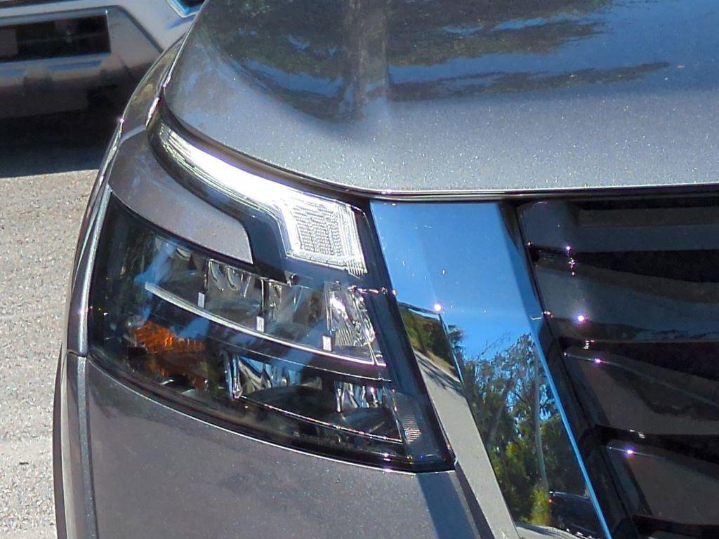 new 2025 Nissan Pathfinder car, priced at $34,036