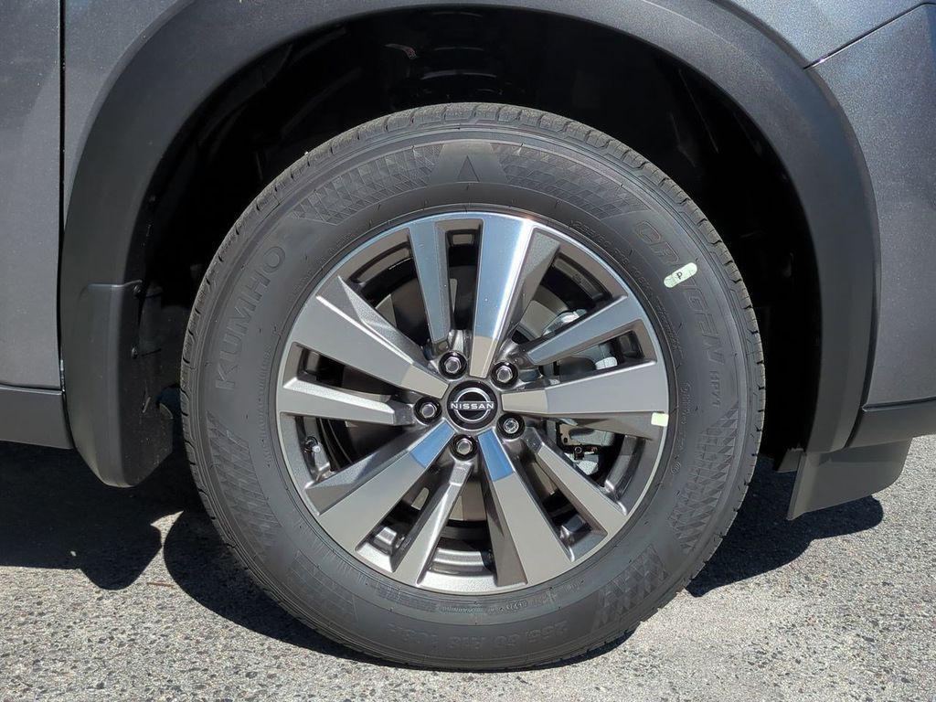 new 2025 Nissan Pathfinder car, priced at $34,036