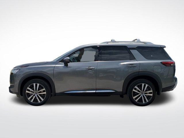 new 2024 Nissan Pathfinder car, priced at $45,256