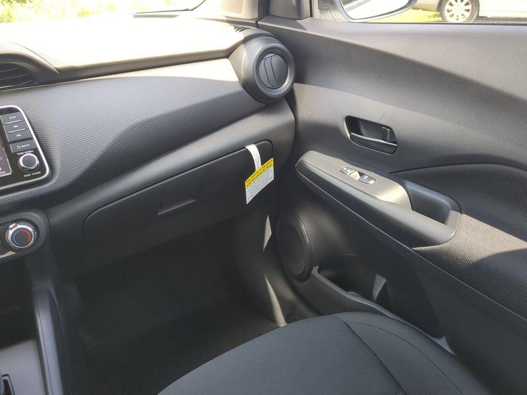 new 2025 Nissan Kicks car, priced at $22,654