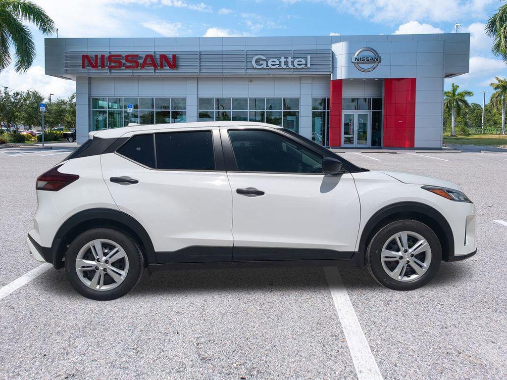new 2025 Nissan Kicks car, priced at $22,654
