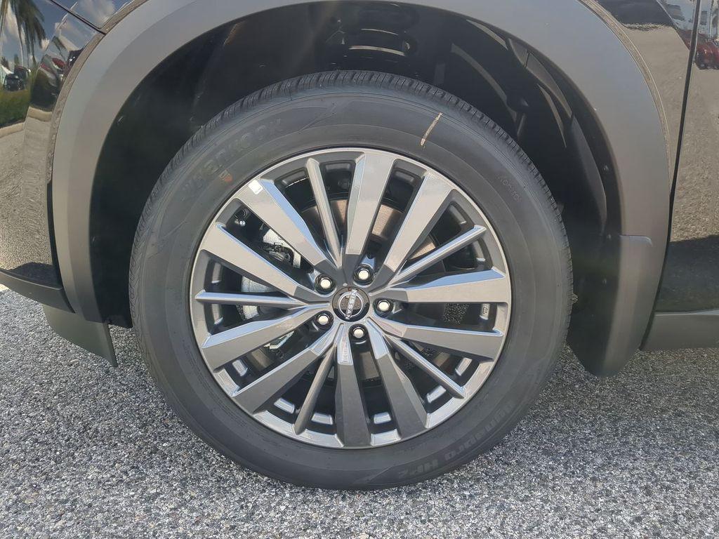 new 2025 Nissan Pathfinder car, priced at $38,999