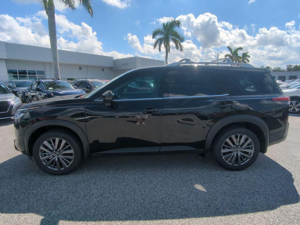 new 2025 Nissan Pathfinder car, priced at $38,999