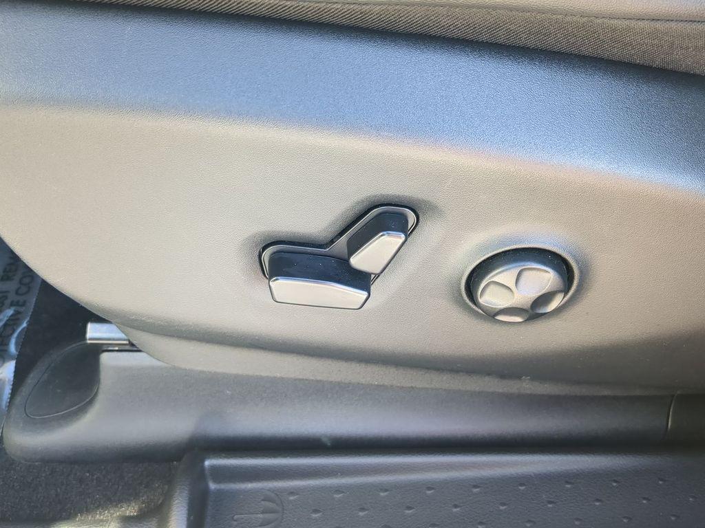 used 2024 Chrysler Pacifica Hybrid car, priced at $30,472