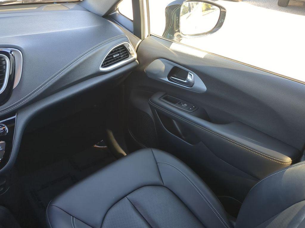 used 2024 Chrysler Pacifica Hybrid car, priced at $30,472